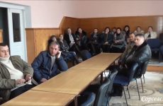 Заседание местного совета не состоялось: Олег Гаризан призвал власти автономии обратить внимание на блокирование заседаний