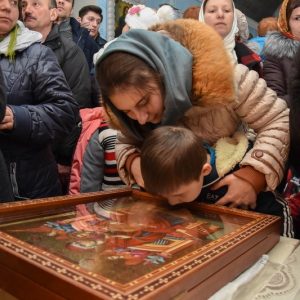 На протяжении двух дней 27 — 28 января в святоуспенскую церковь с. Копчак были привезены мощи Aндрея Первозванного