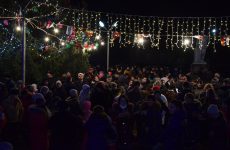Жители и гости Копчака традиционно встретили Новый Год на площади с Дедом Морозом и Снегурочкой