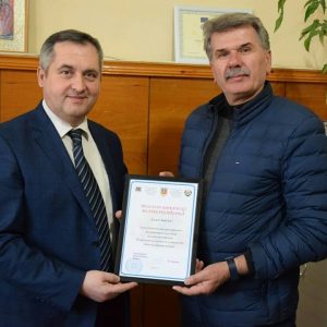 Примар поблагодарил руководство города Мустафакемальпаша за передачу Копчаку специализированной мусороуборочной техники