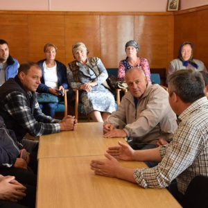 Примар обсудил с жителями улиц Молодежная, Павлова, Советская и Димитрова этапы начала благоустройства их дорог