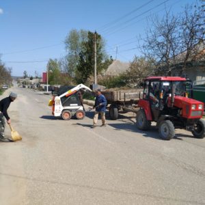 23 апреля была очищена проезжая часть улиц Ленина и Крупская