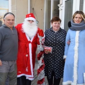 Примэрия, ДК и молодежная организация «Kıpçak gençleri» поздравили с Новым Годом и Рождеством пенсионеров и детей с ограниченными возможностями