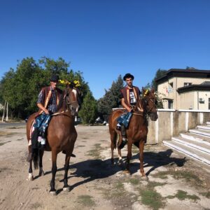 В День села и Храма Копчака с раннего утра односельчан поздравляли глашатаи
