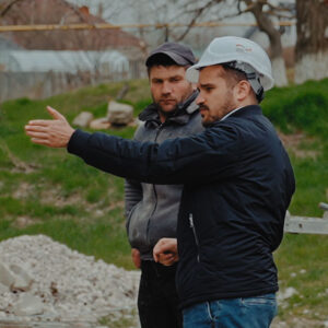 (VIDEO) В селе Копчак  полным ходом идёт строительство  двух  бюветов.