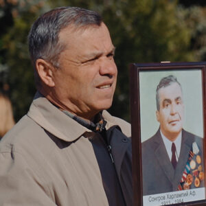 Возложение цветов памятнику Воинам — Освободителям.