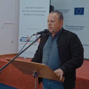 Дмитрий Курдов: «Урожай квотчиков колхоза не доходит до жителей Копчака»