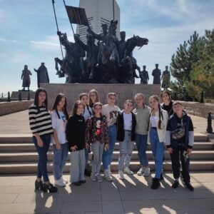 12 октября танцевальный коллектив из с. Копчак выступил в регионе Бейпазари .