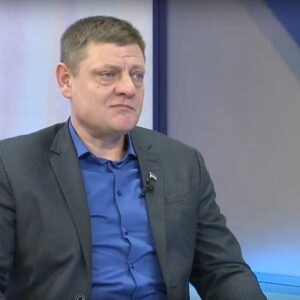 Депутат НСГ Валерий Манастырлы на передаче ГРТ «Прямая линия»