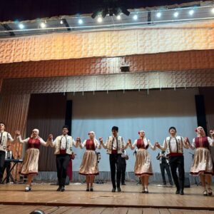 В честь Дня учителя в Доме культуры состоялся праздничный концерт